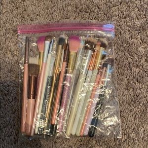 Makeup brushes